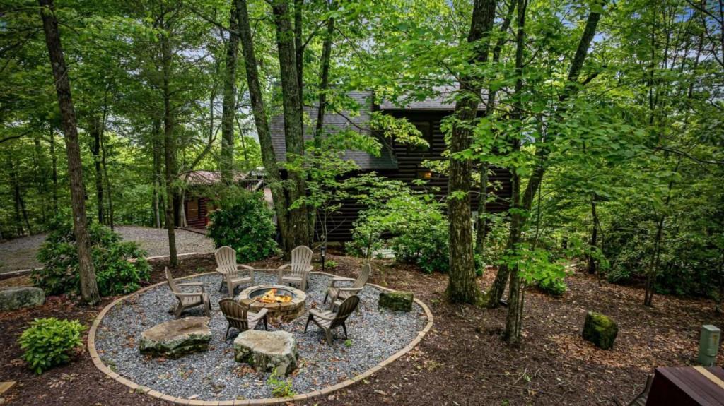 95 Rosiey Lane, Blue Ridge, Georgia image 3