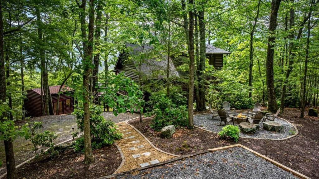95 Rosiey Lane, Blue Ridge, Georgia image 2