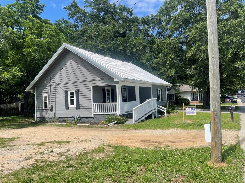 74 Martin Luther King Jr Drive, Winder, Georgia image 1