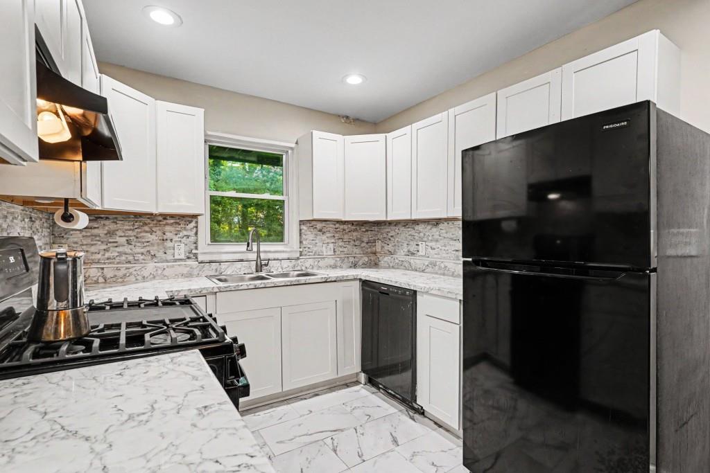 5633 Cypress Drive