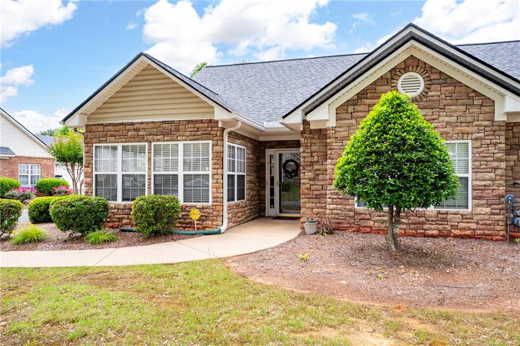 3735 Villa Springs Circle