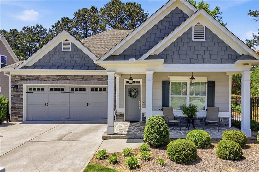 400 Grafton Walk