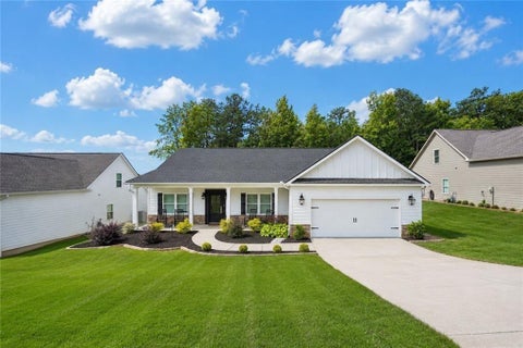 Homes For Sale - 8851 St Andrews Parkway<br/> Douglas County, Winston, GA 30187