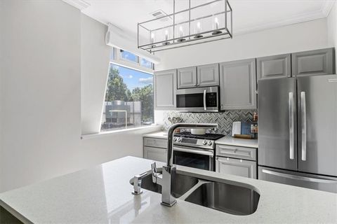 2479 Peachtree Road NE 105 Atlanta GA 30305