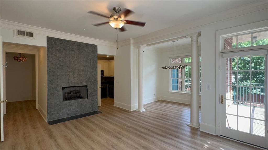 77 Peachtree Place NE 211