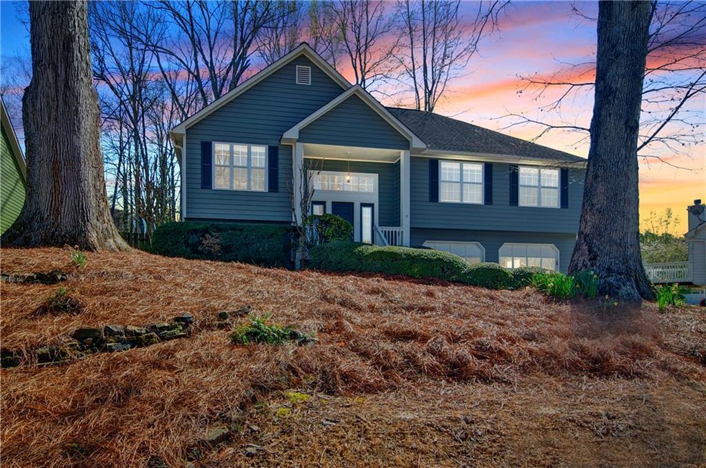 2593 Abbotts Glen Drive, Acworth, Georgia image 3