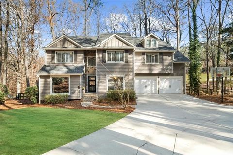 10155 Cresent Hill Lane Roswell GA 30076