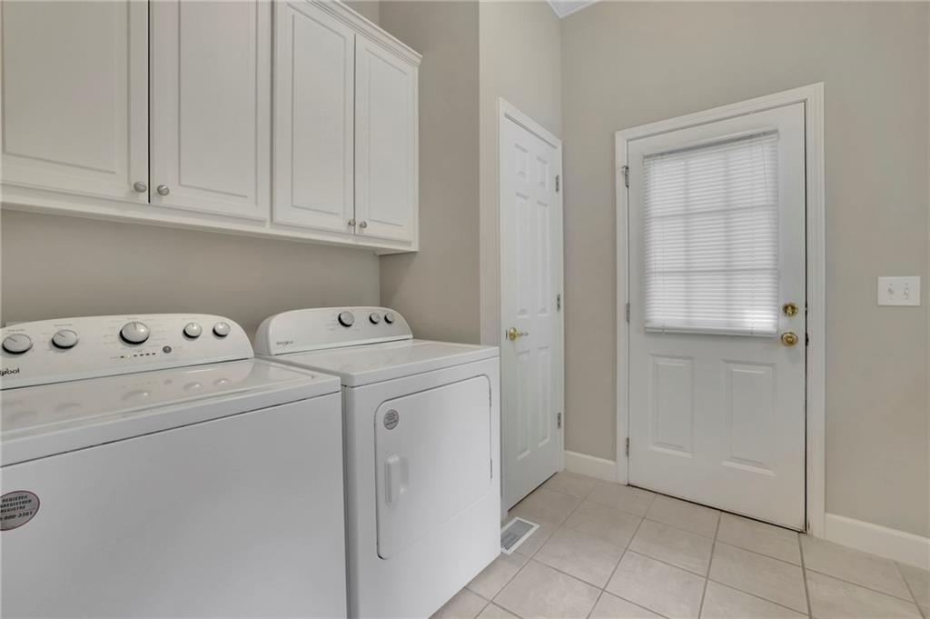 415 Winn Park Court, Roswell, Georgia image 11