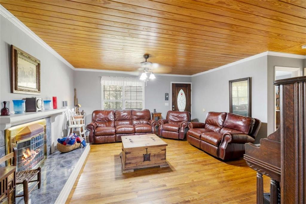 5948 Haywood Valley Road