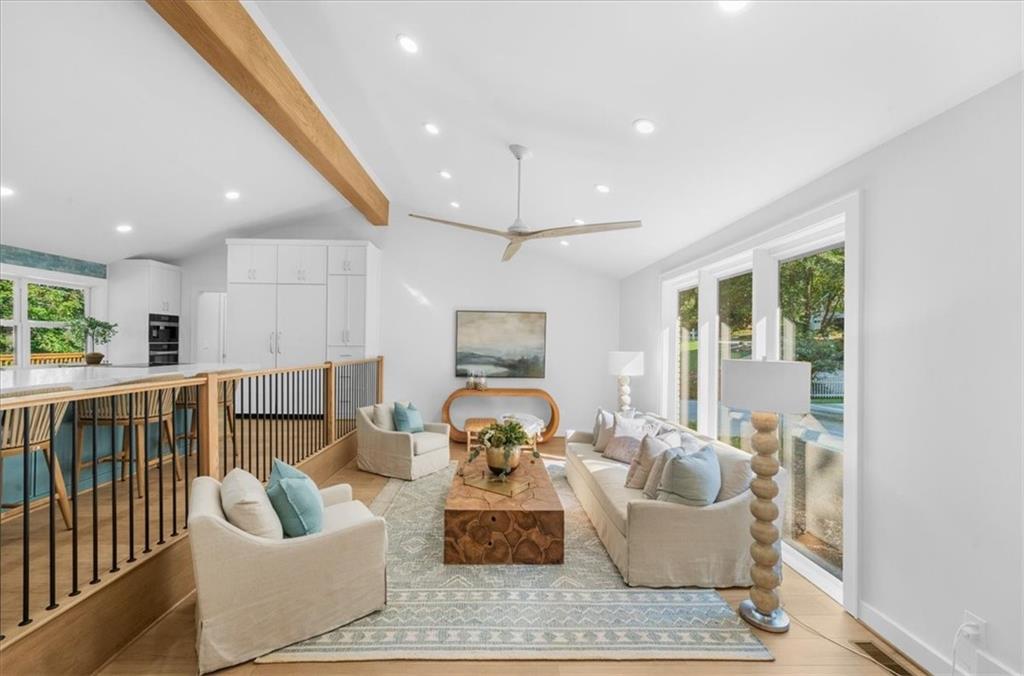 5839 Lakeshore Drive