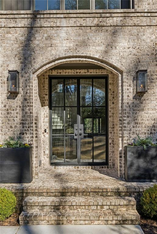 2583 Winding Lane NE