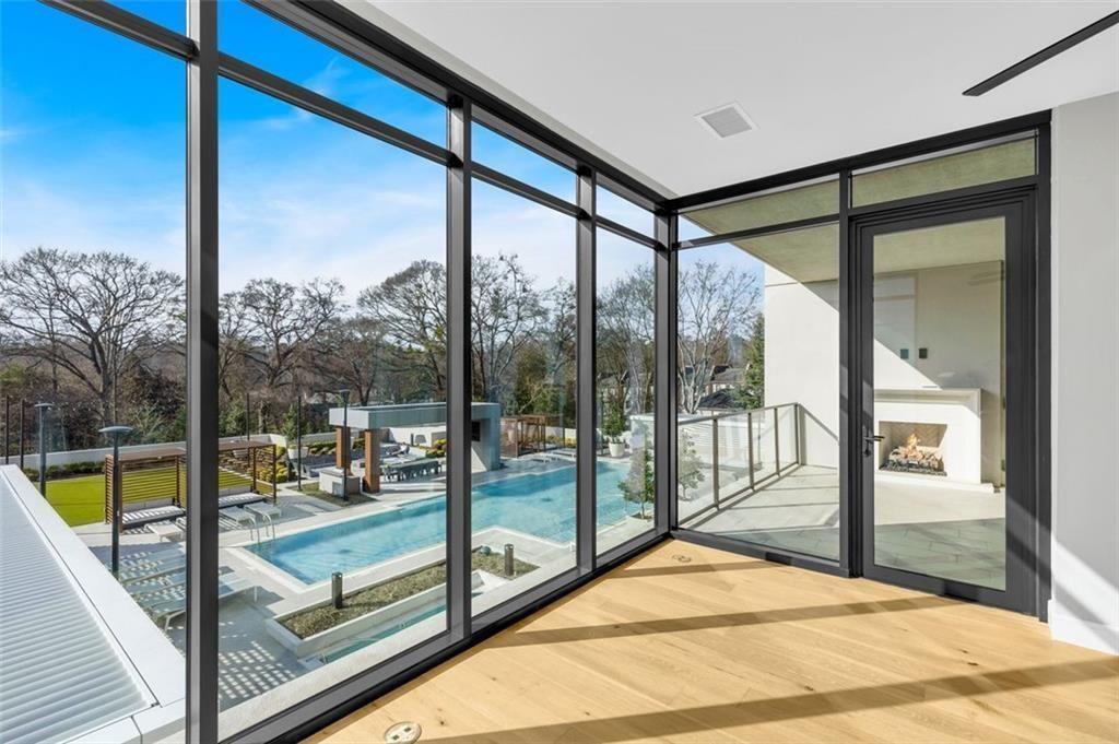 2520 Peachtree Road NW 403