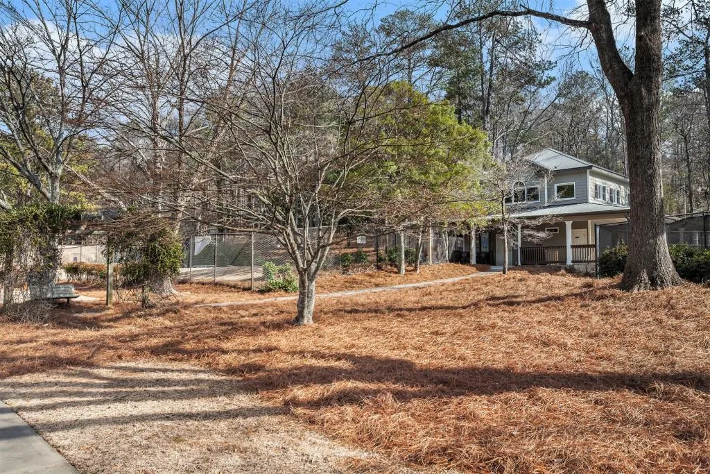 Roswell, Georgia 30076, United States, 2 Bedrooms Bedrooms, ,2 BathroomsBathrooms,Residential,Active,8510