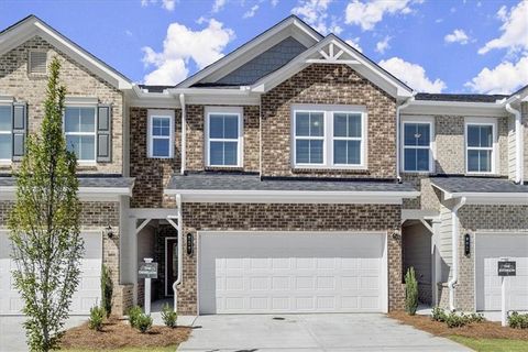 Townhouse For Sale - 992 Elwood Street<br/> Dacula, GA 30019