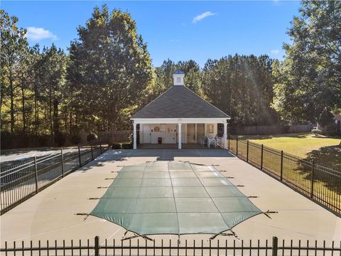 A home in Dacula