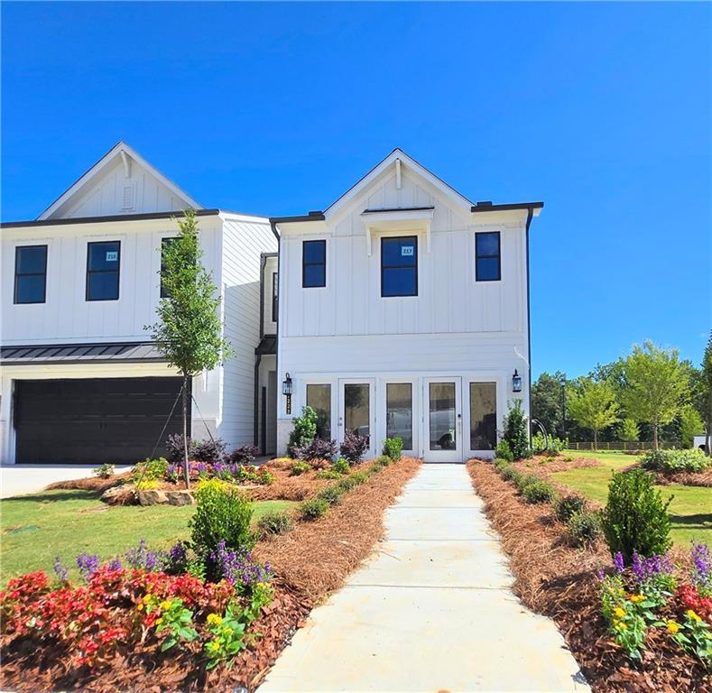 Sherwood Square - Residential