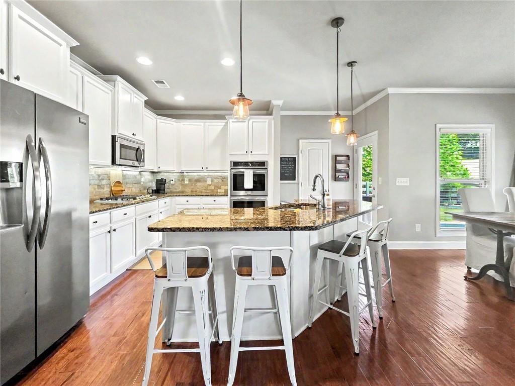 81 White Magnolia Way