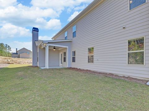 A home in Dacula