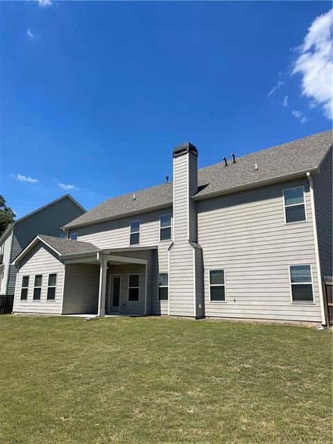 A home in Dacula