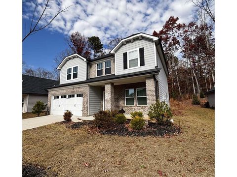 Homes For Sale - 710 Magnolia Drive<br/> Dawsonville, GA 30534