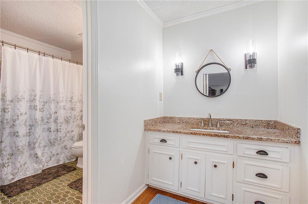 2982 Huntshire Place, Atlanta, Georgia image 20
