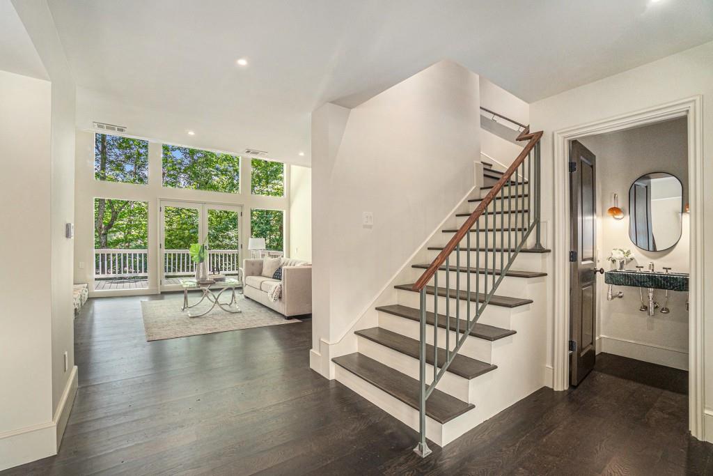615 Colebrook Court