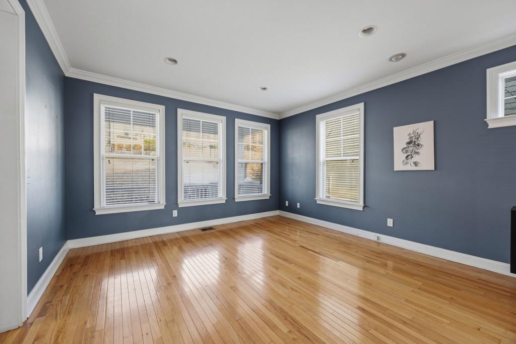 2010 Cambridge Avenue