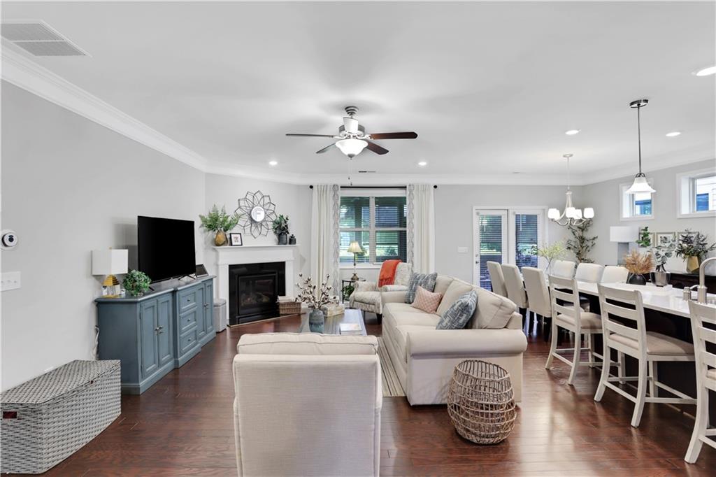 2760 Westlington Circle