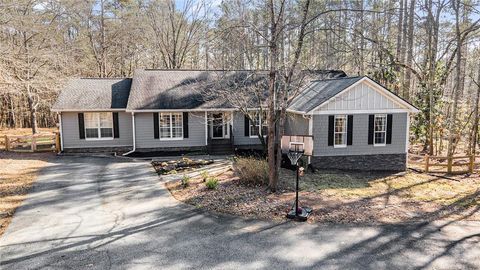 A home in Powder Springs