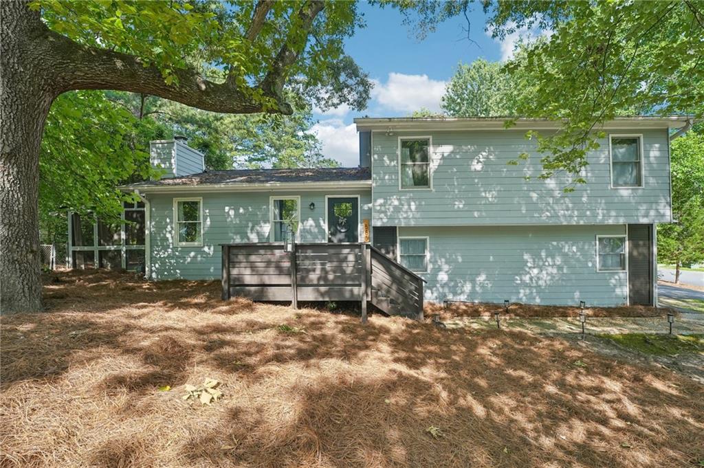 585 Westchester Circle SW