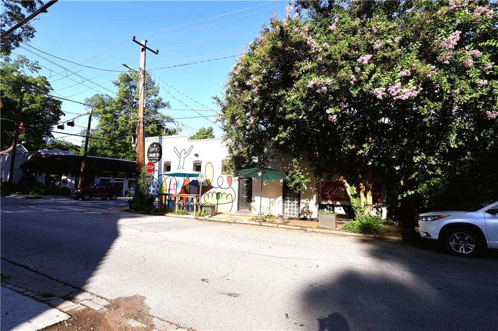 405 Oakdale Road NE