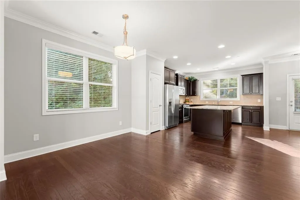 Smyrna, Georgia 30082, United States, 2 Bedrooms Bedrooms, ,4 BathroomsBathrooms,Residential,Coming Soon,221534