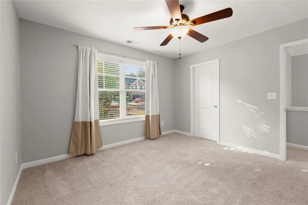 Smyrna, Georgia 30082, United States, 2 Bedrooms Bedrooms, ,4 BathroomsBathrooms,Residential,Coming Soon,221534