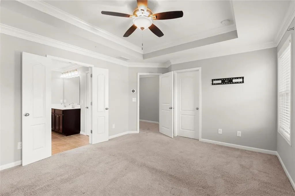 Smyrna, Georgia 30082, United States, 2 Bedrooms Bedrooms, ,4 BathroomsBathrooms,Residential,Coming Soon,221534