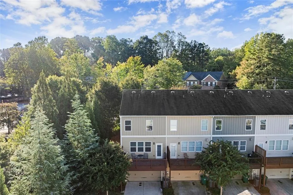 Smyrna, Georgia 30082, United States, 2 Bedrooms Bedrooms, ,4 BathroomsBathrooms,Residential,Coming Soon,221534