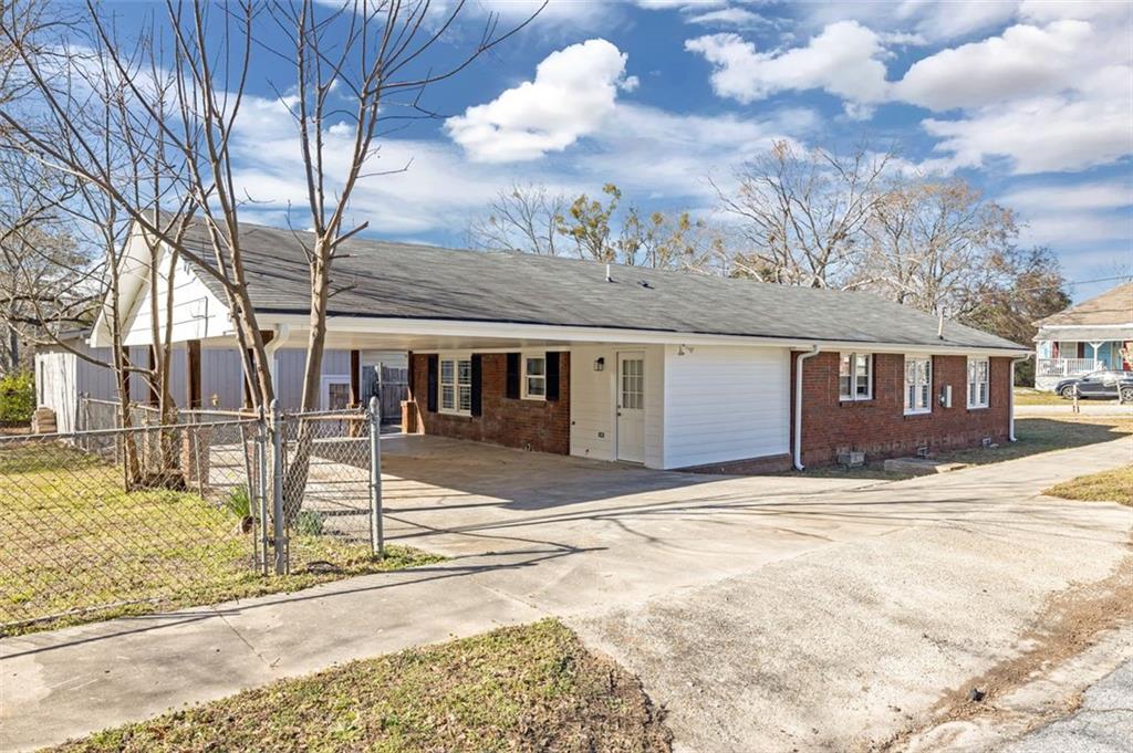 1729 SPRING Street NE