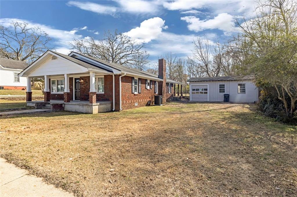 1729 SPRING Street NE