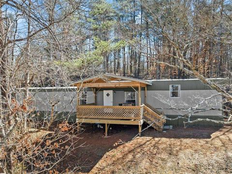 A home in Dawsonville