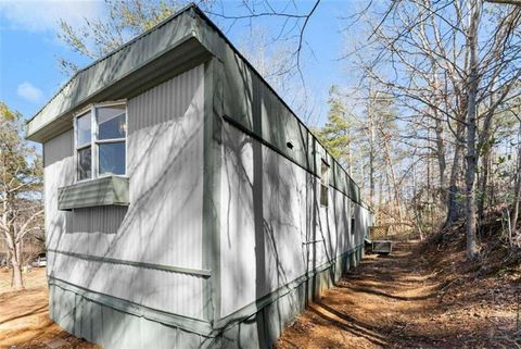 A home in Dawsonville