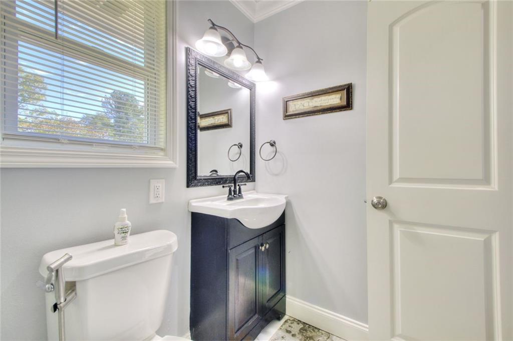 2944 Berry Road, Loganville, Georgia image 13
