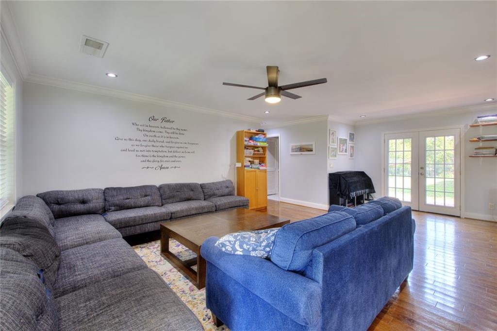 2944 Berry Road, Loganville, Georgia image 6