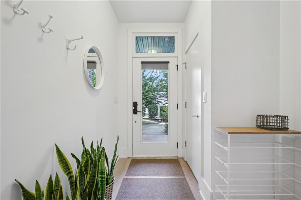728 Oakview Road