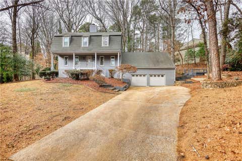 Homes For Sale - 4205 Aberdeen Pass<br/> Cobb County, Roswell, GA 30075