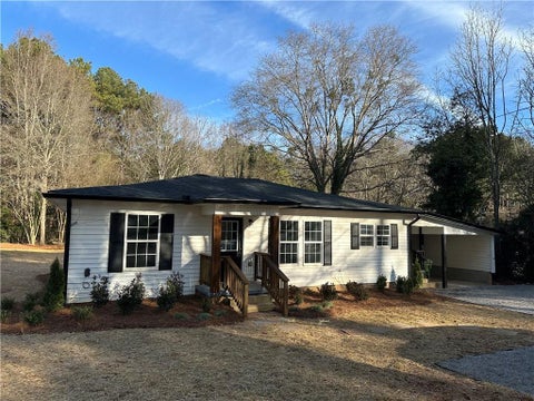 Homes For Sale - 404 Walker Drive<br/> Monroe, GA 30655