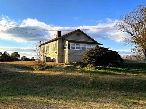 A home in Calhoun