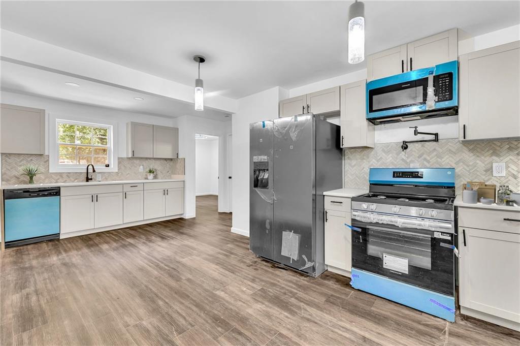 388 Sargent Drive SE