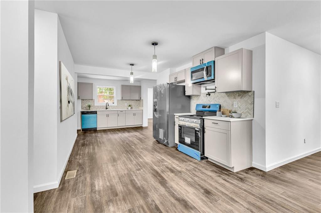 388 Sargent Drive SE