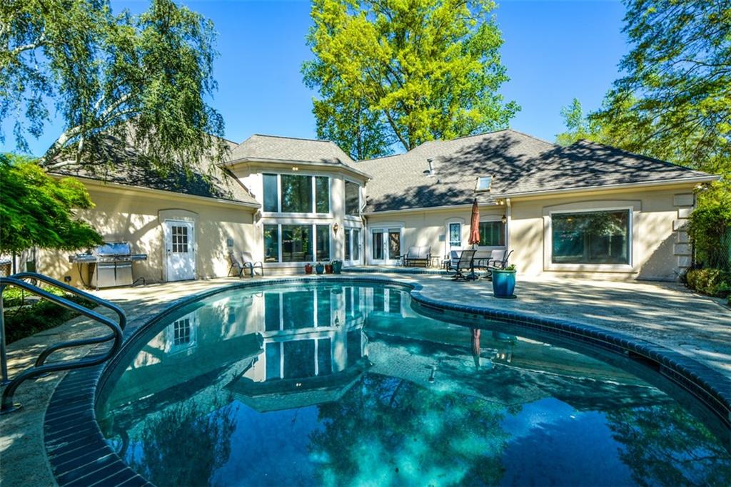 6085 Wellington Court