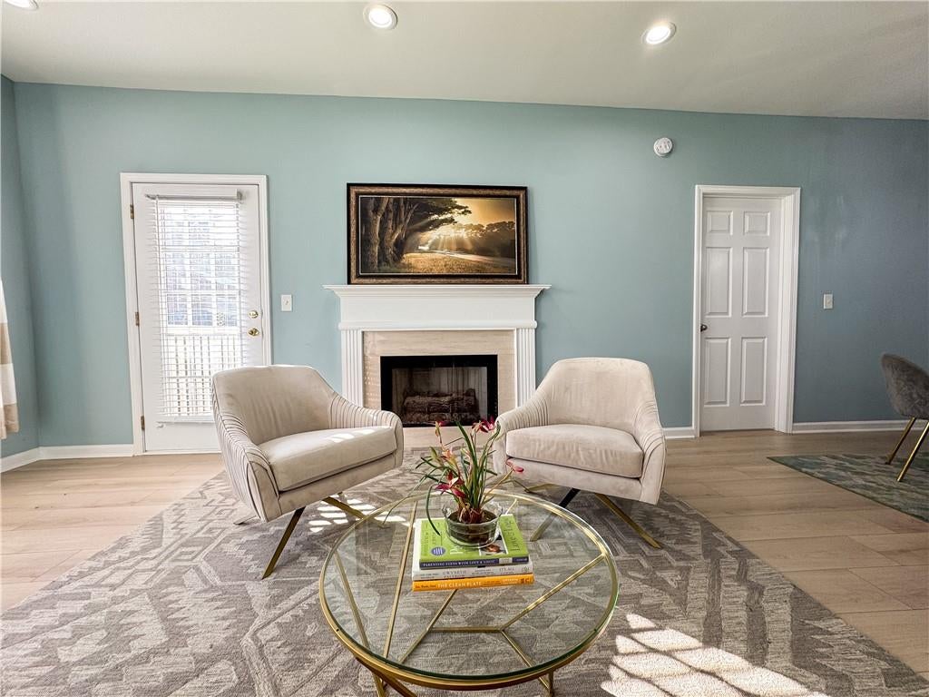8001 Woodland Lane