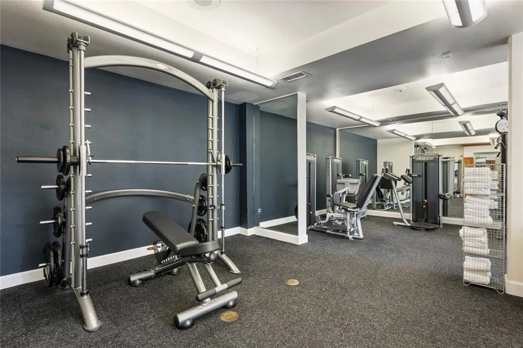 Atlanta, Georgia 30326, United States, 2 Bedrooms Bedrooms, ,2 BathroomsBathrooms,Residential,Active,164620